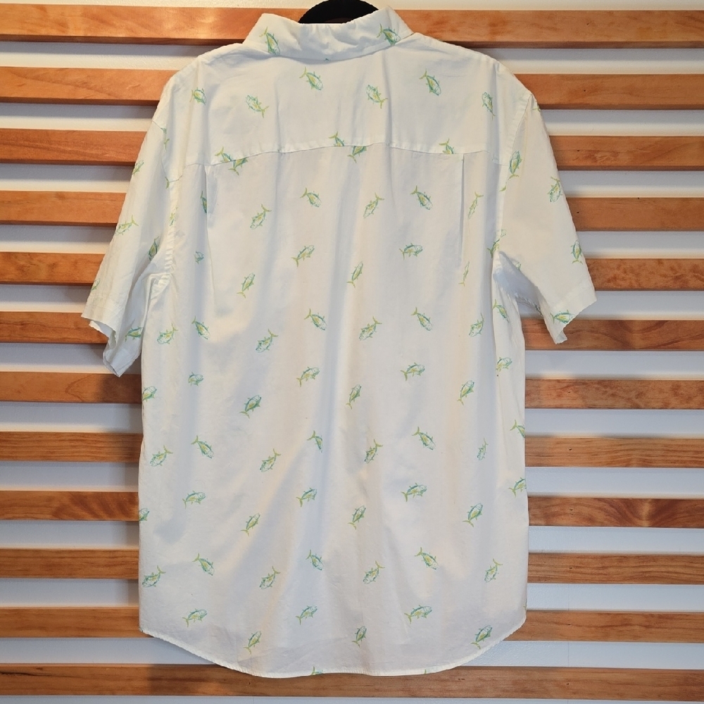 Crown & Ivy Men’s Large Classic Fit Fish Print Button Down Shirt Cotton Coastal - Picture 4 of 4